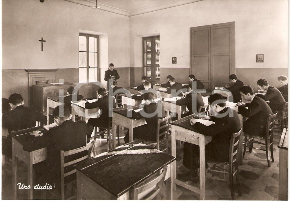 Cartolina originale da collezione 1950 ca ROMAGNANO SESIA NO COLLEGIO CONVITTO CURIONI Aula studio FG NV 1