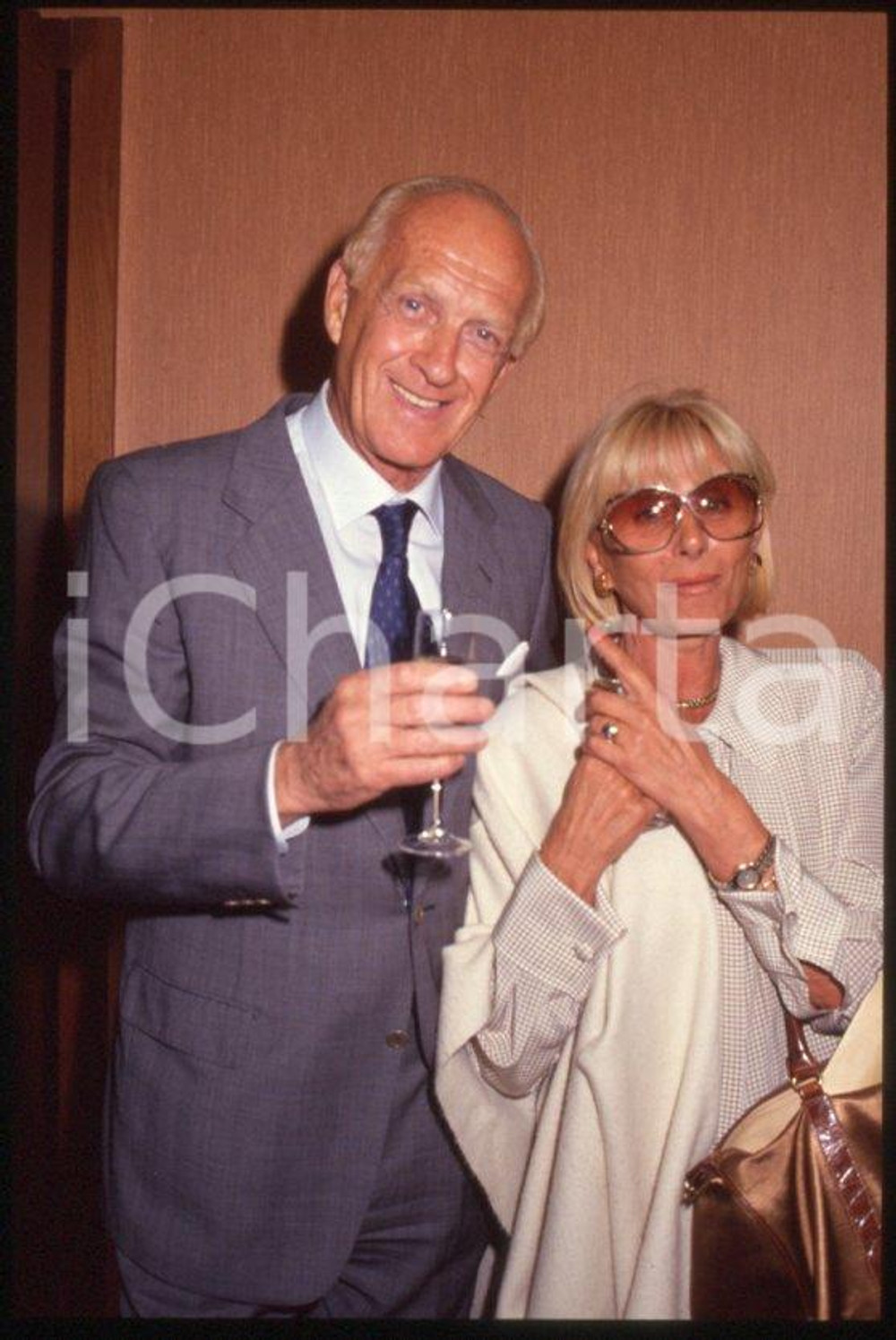 Fotografia d epoca originale 1998 Festival SANREMO Raimondo VIANELLO Sandra MONDAINI 35 mm vintage slide 20 1