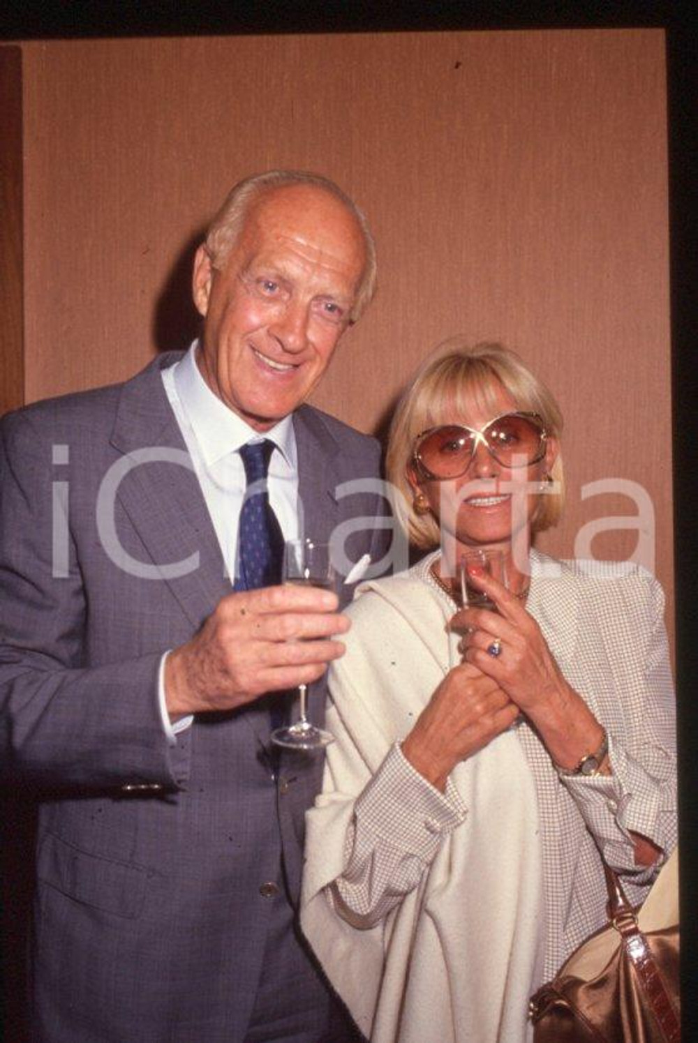 Fotografia d epoca originale 1998 Festival SANREMO Raimondo VIANELLO Sandra MONDAINI 35 mm vintage slide 21 1