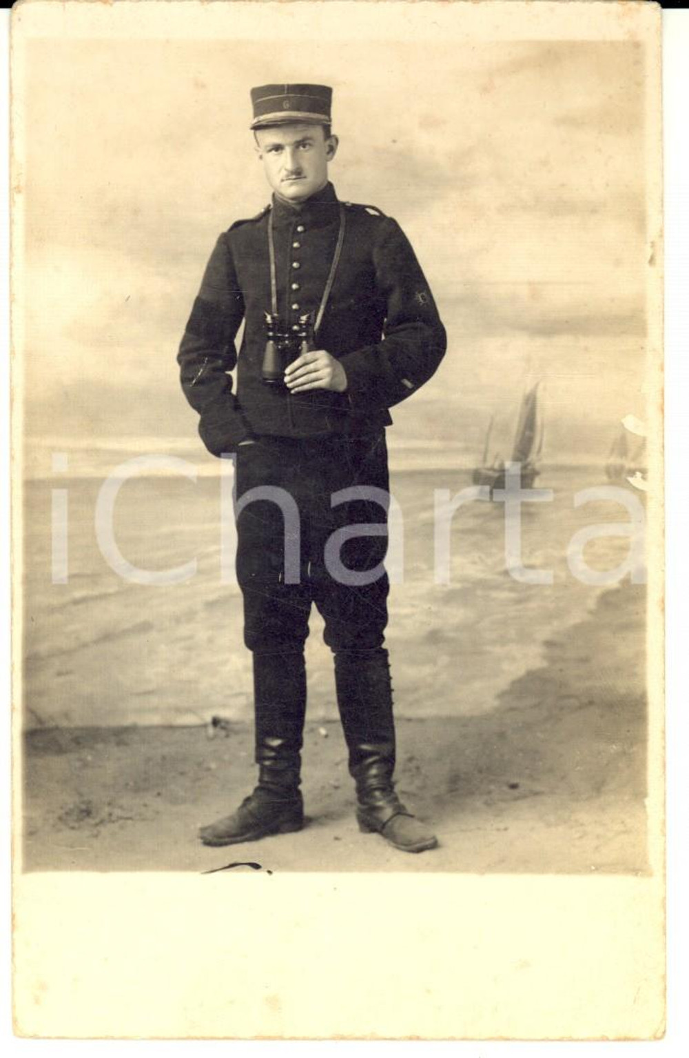 Fotografia d epoca originale 1915 WW1 LA PANNE B Officier ARMEE BELGE avec jumelles Photo 1
