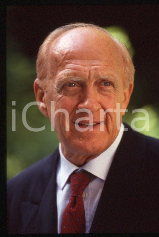 Fotografia d epoca originale Raimondo VIANELLO  Evento in villa  1995 ca 35 mm vintage slide 33 1