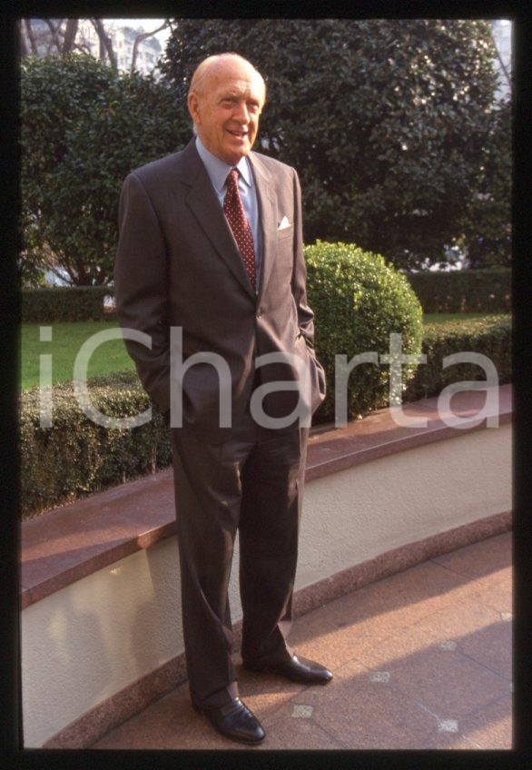 Fotografia d epoca originale Raimondo VIANELLO  Evento in villa  1995 ca 35 mm vintage slide 64 1