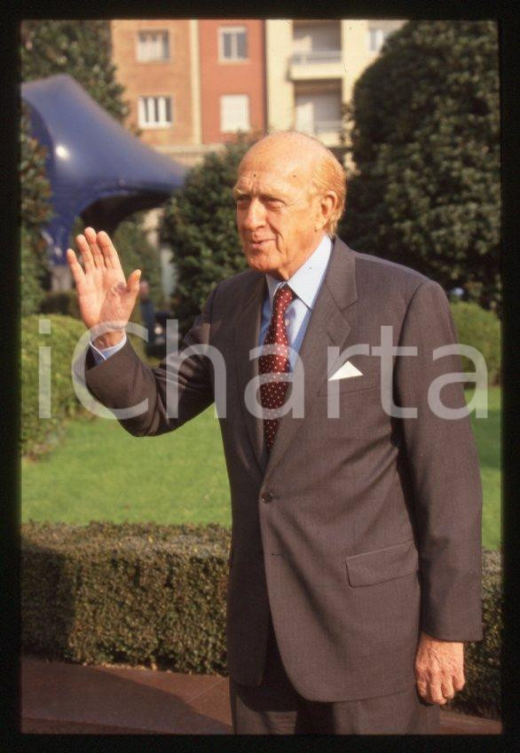 Fotografia d epoca originale Raimondo VIANELLO  Evento in villa  1995 ca 35 mm vintage slide 74 1