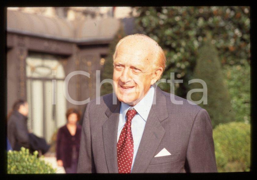 Fotografia d epoca originale Raimondo VIANELLO  Evento in villa  1995 ca 35 mm vintage slide 84 1