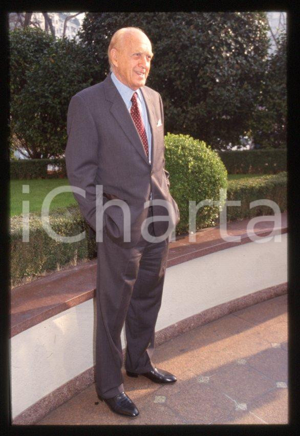 Fotografia d epoca originale Raimondo VIANELLO  Evento in villa  1995 ca 35 mm vintage slide 85 1