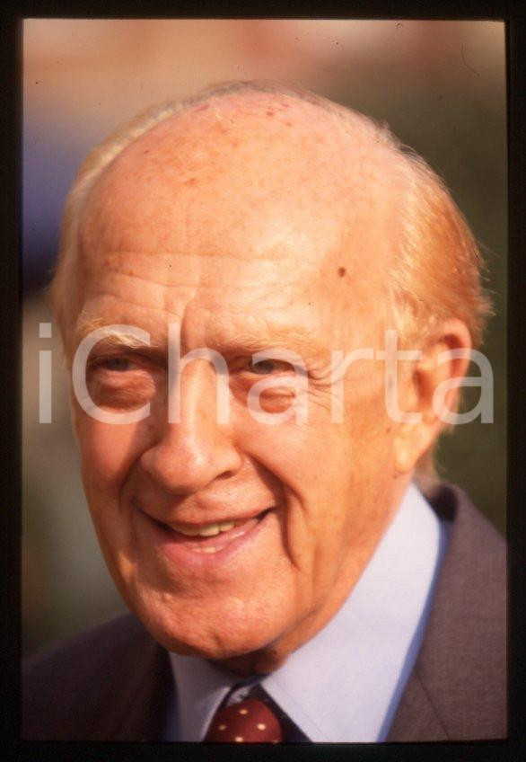 Fotografia d epoca originale Raimondo VIANELLO  Evento in villa  1995 ca 35 mm vintage slide 119 1