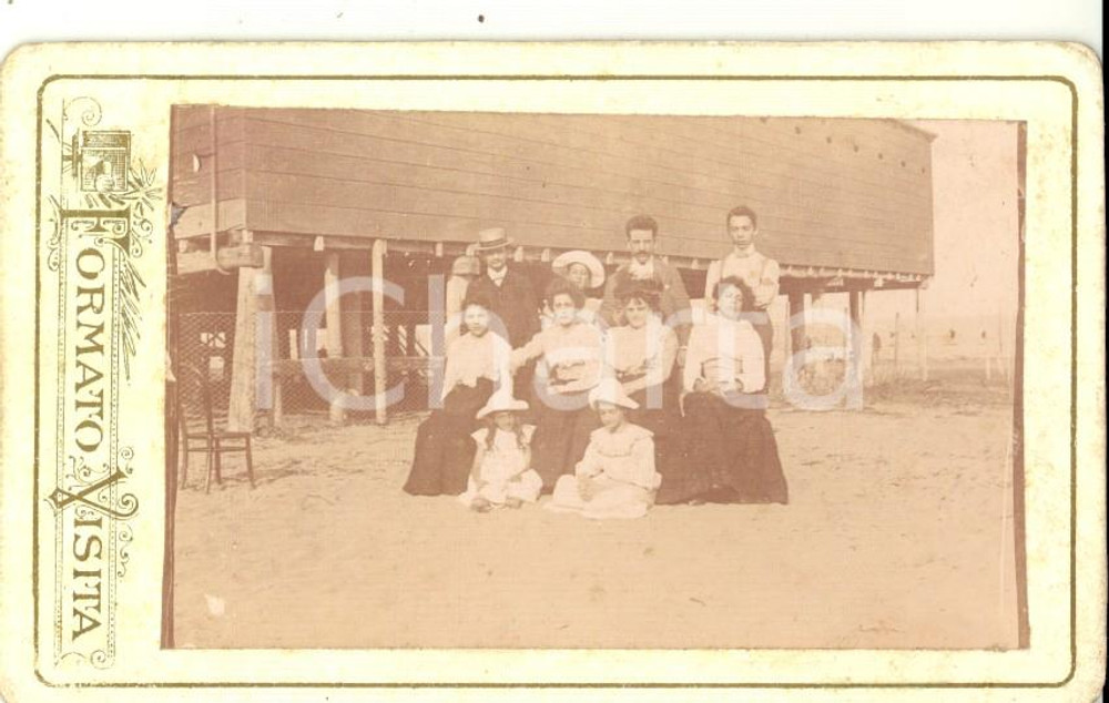 Fotografia d'epoca originale 1880 ca AREA ROMAGNOLA Gruppo di famiglia in posa sulla spiaggia *Foto VINTAGE 1