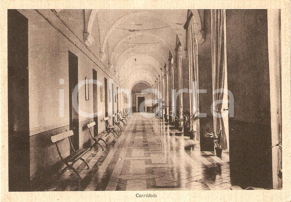 Cartolina originale da collezione 1955 EDUCATORIO MARCELLINE LECCE corridoio 1