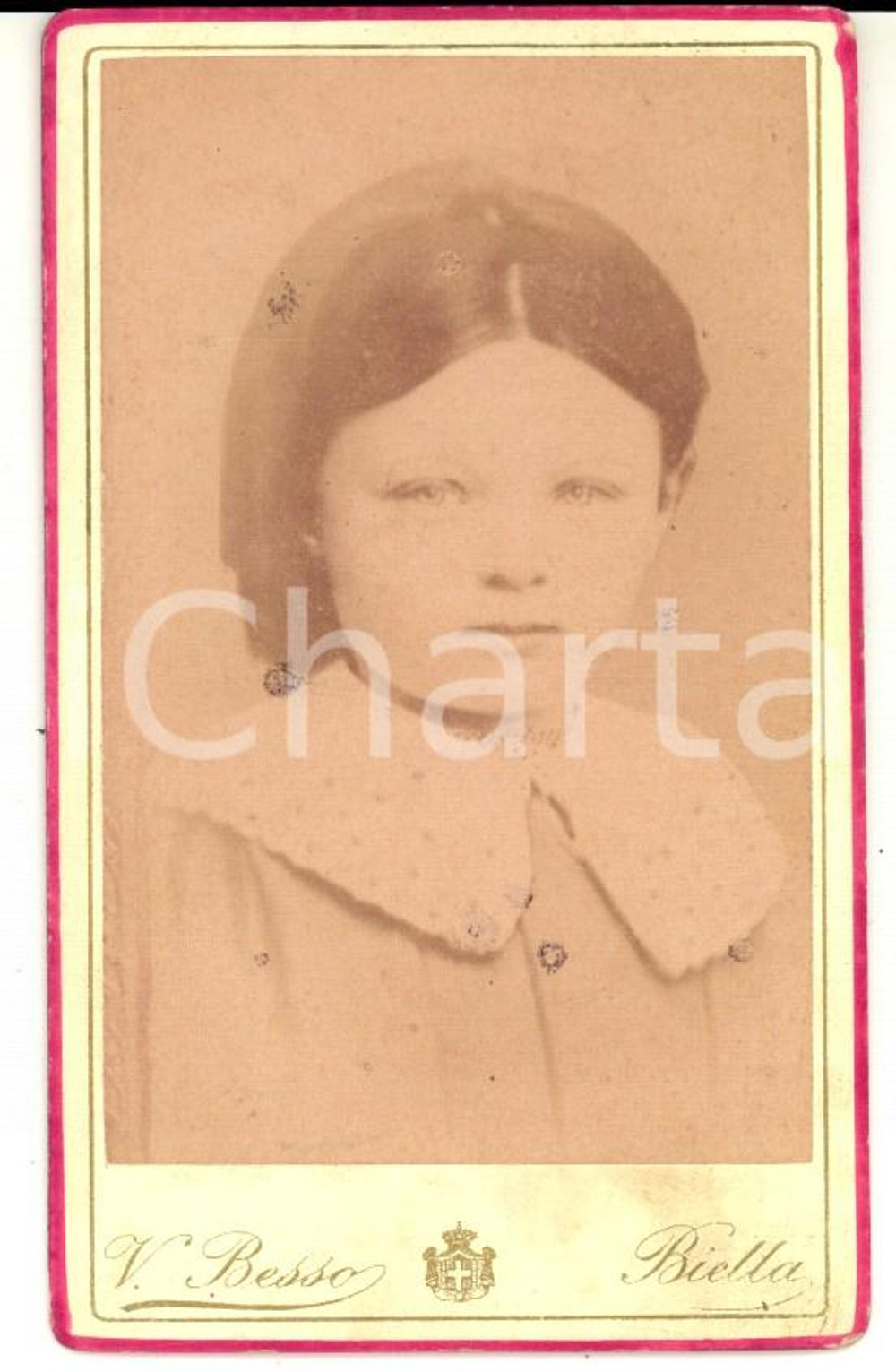 Fotografia d'epoca originale 1880 ca BIELLA Ritratto di bambina con colletto in pizzo *Foto Vittorio BESSO 1
