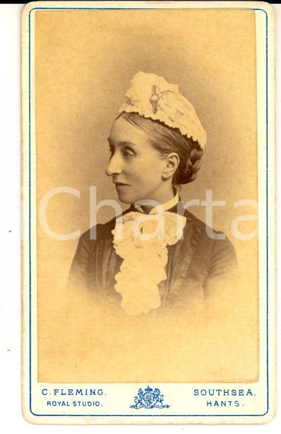 Fotografia d'epoca originale 1900 ca SOUTHSEA (UK) Ritratto di una governante *Fotografia C. FLEMING 1