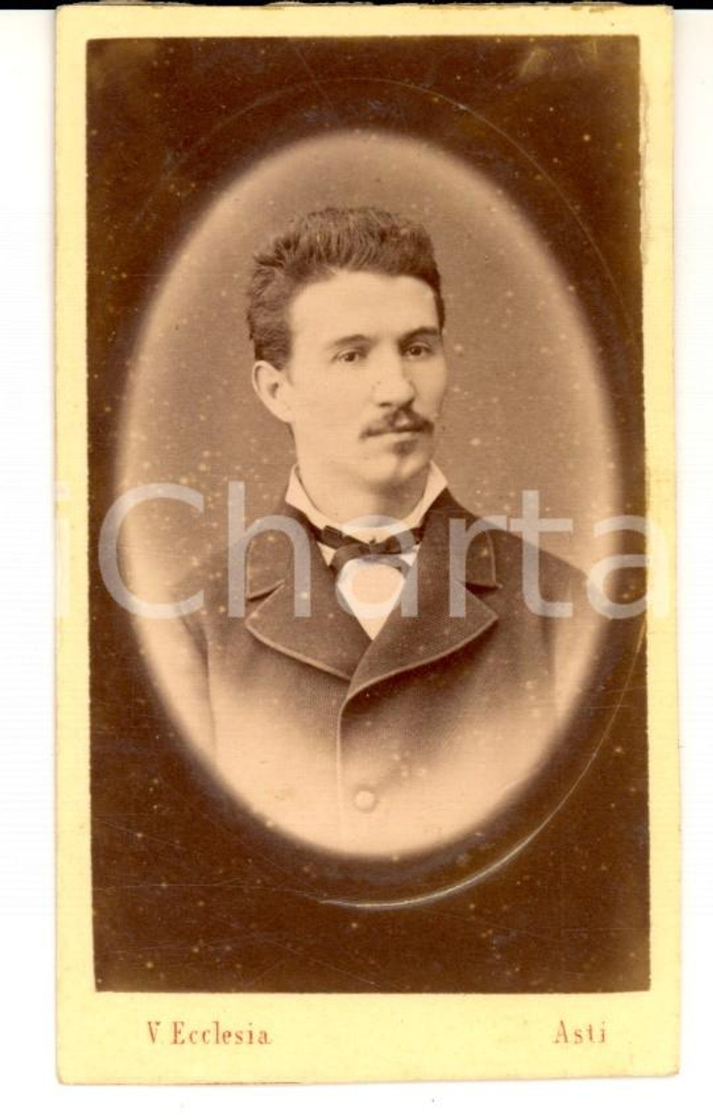 Fotografia d'epoca originale 1880 ASTI Ritratto maschile con la giacca *Fotografia VITTORIO ECCLESIA 1