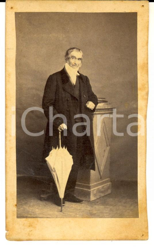 Fotografia d'epoca originale 1870 ca MENTON (F) Ritratto di intellettuale con l'ombrello bianco *Foto ANFOSSI 1