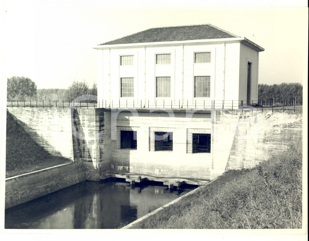 Fotografia d epoca originale 1950 ca CHIGNOLO PO PV La nuova CHIAVICA DEL REALE Foto artistica 1