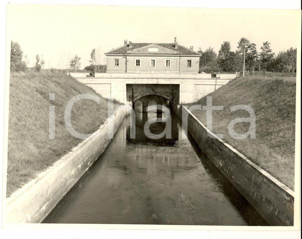 Fotografia d epoca originale 1950 ca CHIGNOLO PO PV La vecchia CHIAVICA DEL REALE Foto artistica 1
