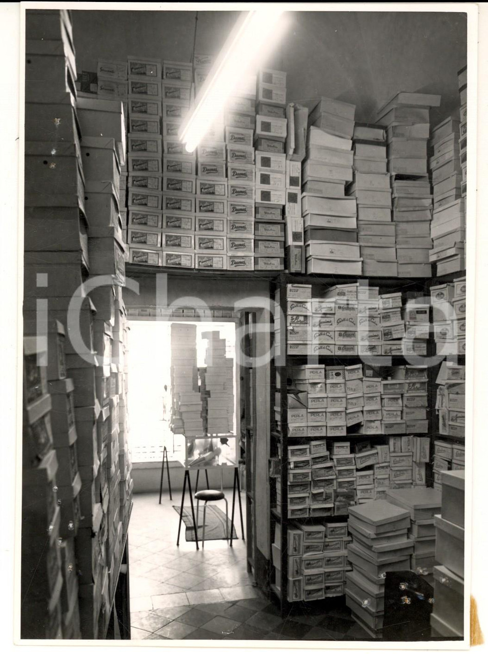 Fotografia d epoca originale 1957 MAZARA DEL VALLO Negozio di calzature Filippo MONASTERO  Magazzino Foto 1