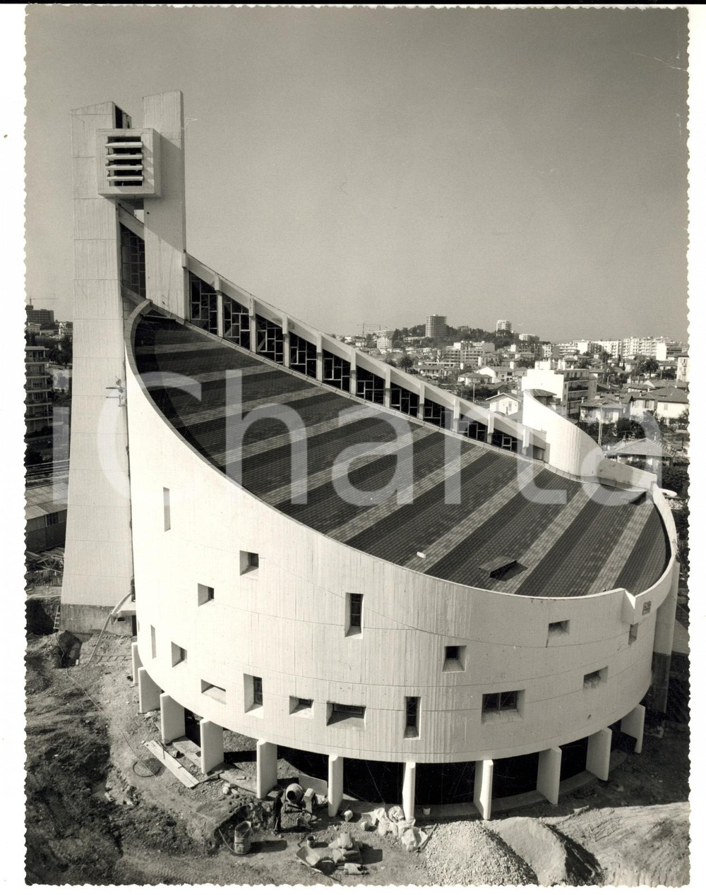 Fotografia d epoca originale 1972 ANTIBES F Eglise du SACRE COEUR pendant les travaux de construction Photo 1
