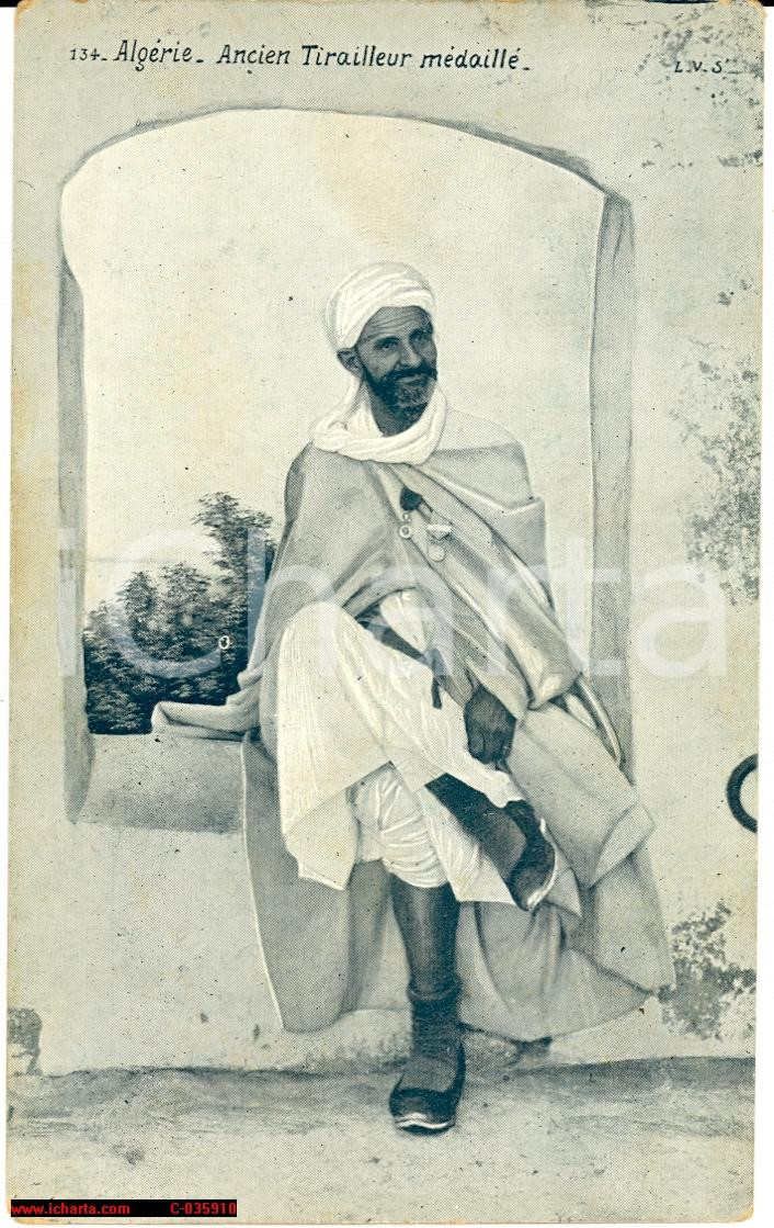 Cartolina originale da collezione 1920 ca ALGERIE Ritratto ANCIEN TIRAILLEUR mÃ©daillÃ© Cartolina FP NV 1