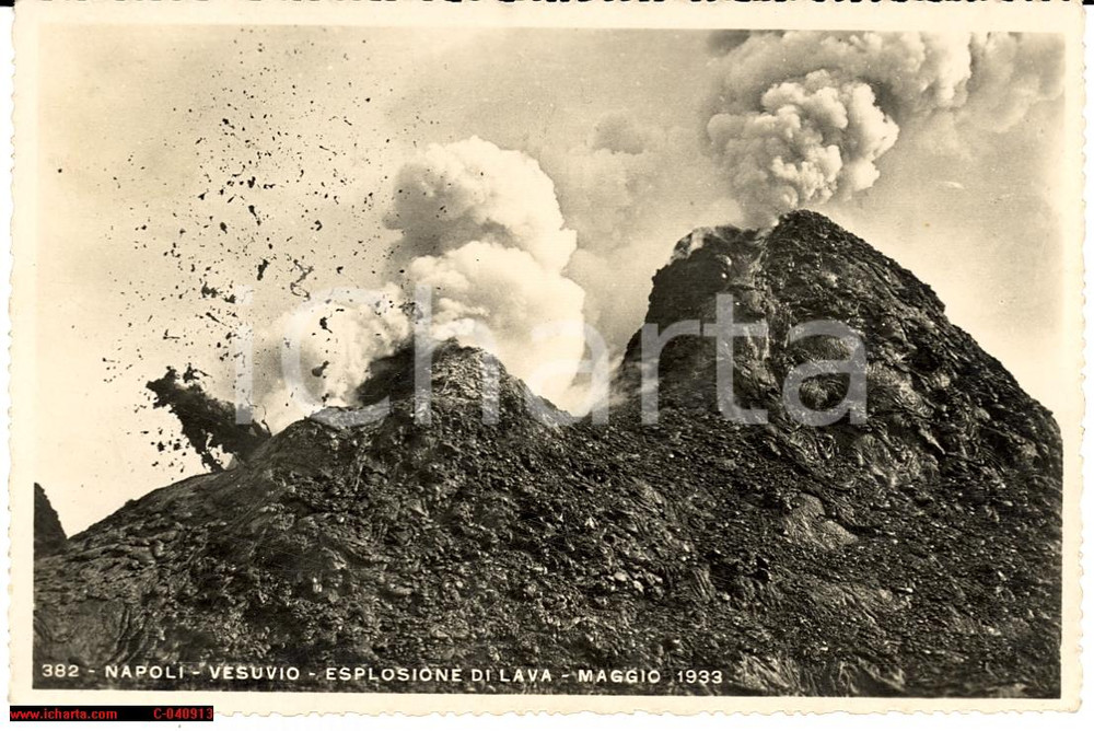 Cartolina originale da collezione 1933 Napoli Vesuvio - Esplosione di lava *Eruzione 1