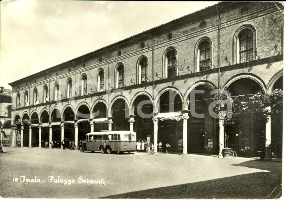 Cartolina originale da collezione 1956 IMOLA BO Palazzo SERSANTI autobus Cartolina postale FG VG 1