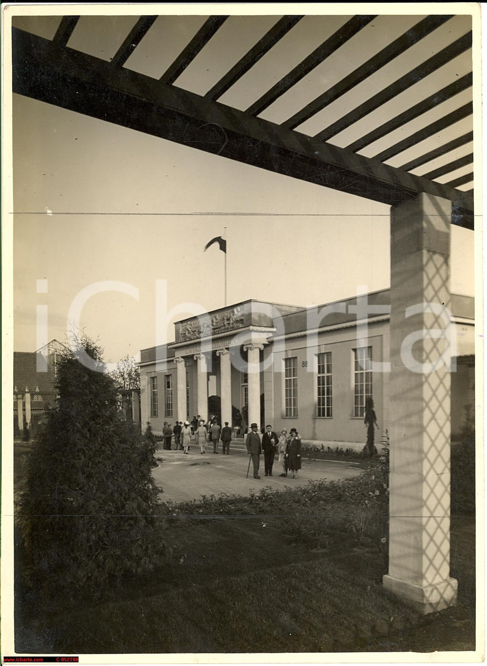 Fotografia d'epoca originale 1929 POZNAN Internazional Fair Pavilion of Landowners 1