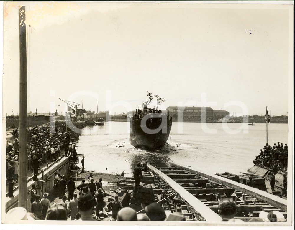 Fotografia d'epoca originale 1932 VENEZIA MESTRE Varo motopeschereccio UMBERTO LUPI 1