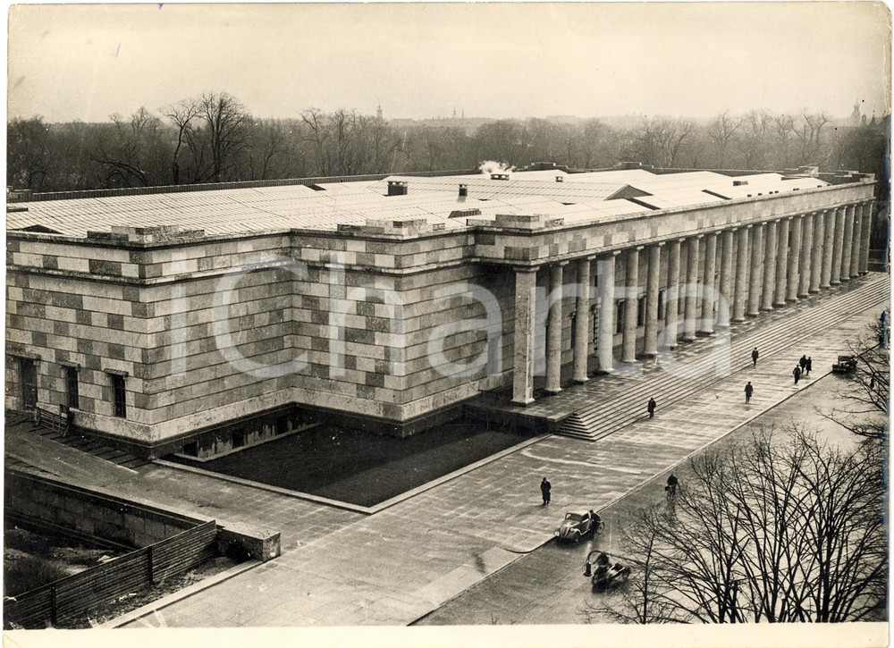 Fotografia d'epoca originale 1943 MONACO (DE) La Casa dell'Arte Tedesca ANIMATA 1