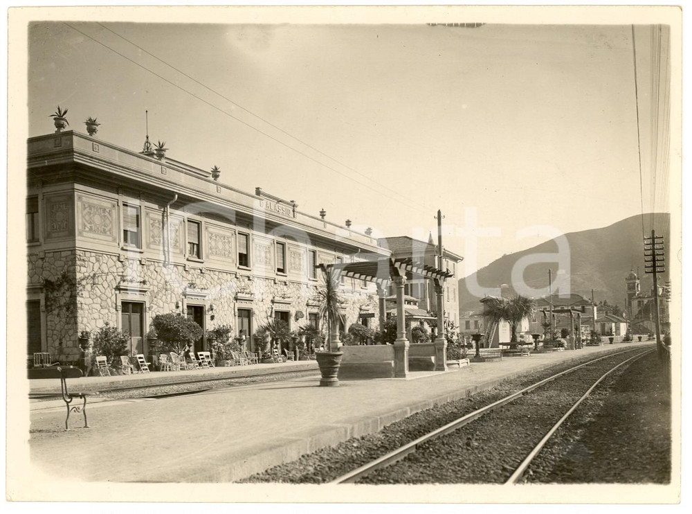 Fotografia d'epoca originale 1940 circa ALASSIO (SV) Stazione ferroviaria photo 1