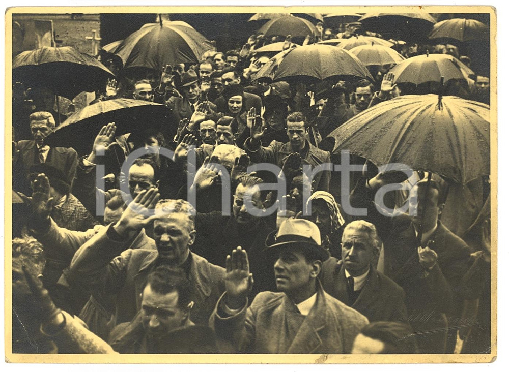 Fotografia d epoca originale 1939 FORLÃŒ Folla riunita per funerali fascisti Fotografia 1