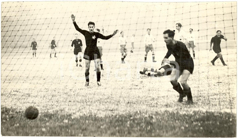 Fotografia d'epoca originale 1940 CALCIO SERIE A TRIESTINA-AMBROSIANA INTER 2-0 Un goal *Foto 18x110 cm 1
