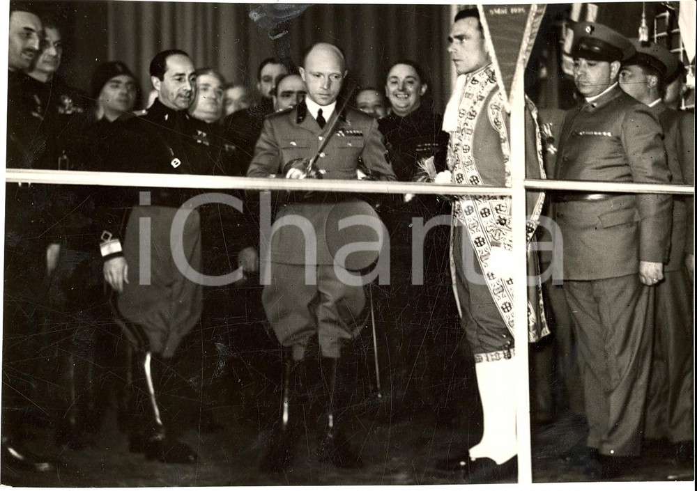 Fotografia d'epoca originale 1935 MILANO Duca di BERGAMO e Achille STARACE inaugurano Mostra Sport *Foto 1