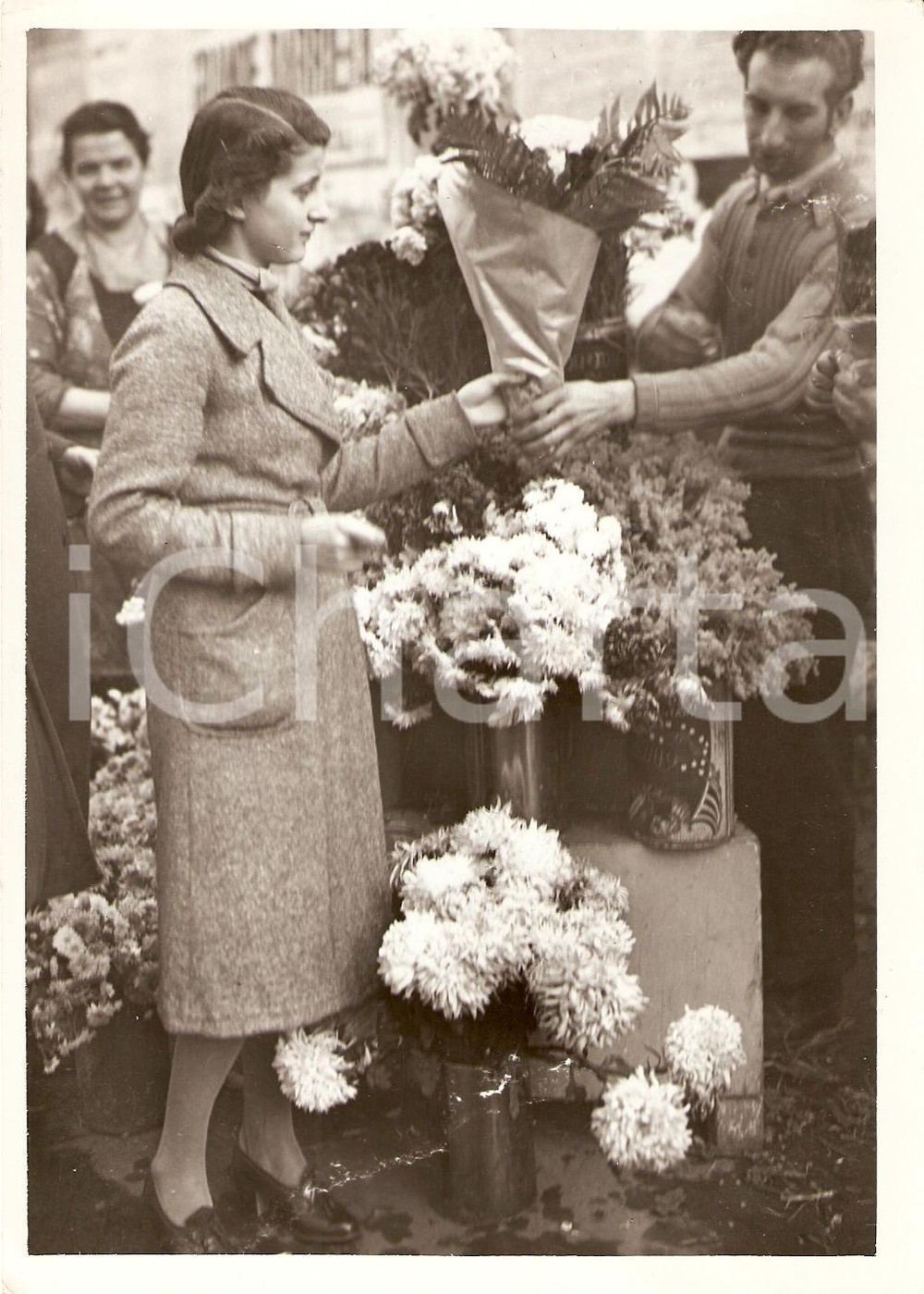 Fotografia d'epoca originale 1938 MILANO Fiori per la commemorazione dei defunti *FOTOGRAFIA 1
