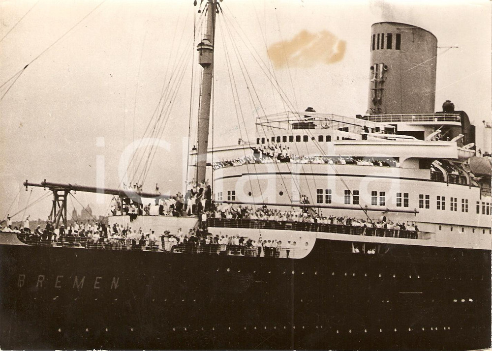 Fotografia d'epoca originale 1939 NEW YORK BREMEN lascia porto cantando inno tedesco 1