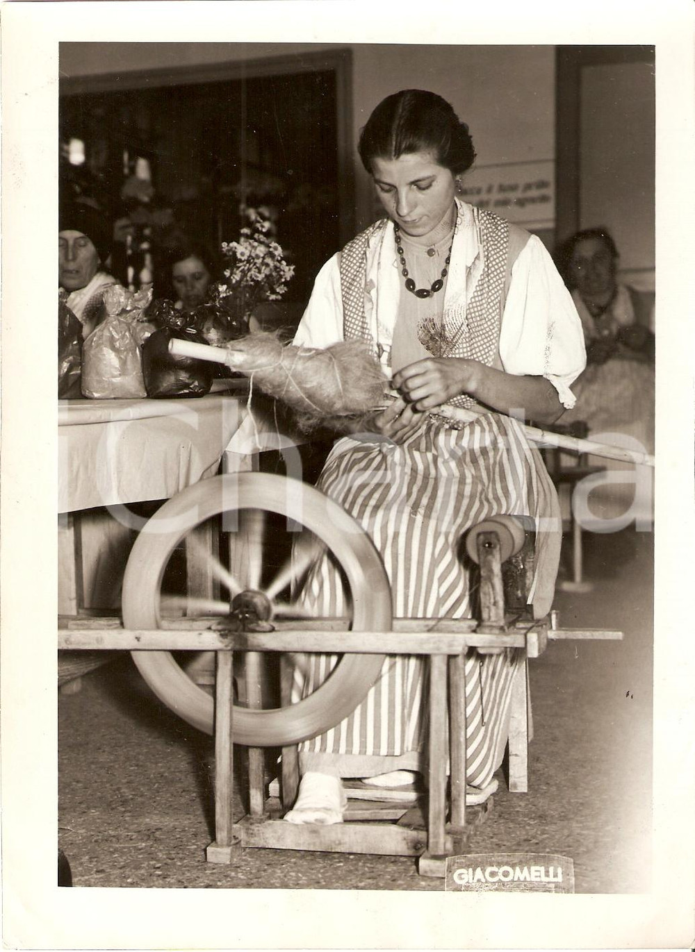 Fotografia d'epoca originale 1941 VENEZIA Concorso tra filatrici veneziane FASCI FEMMINILI Fotografia 1