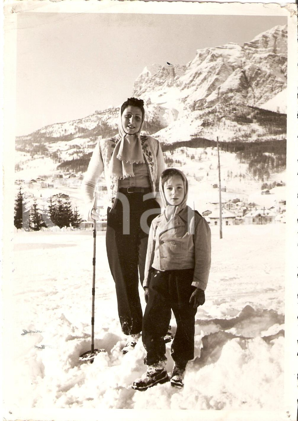 Fotografia d'epoca originale 1939 CORTINA D'AMPEZZO Mamme italiane sui campi di neve 1