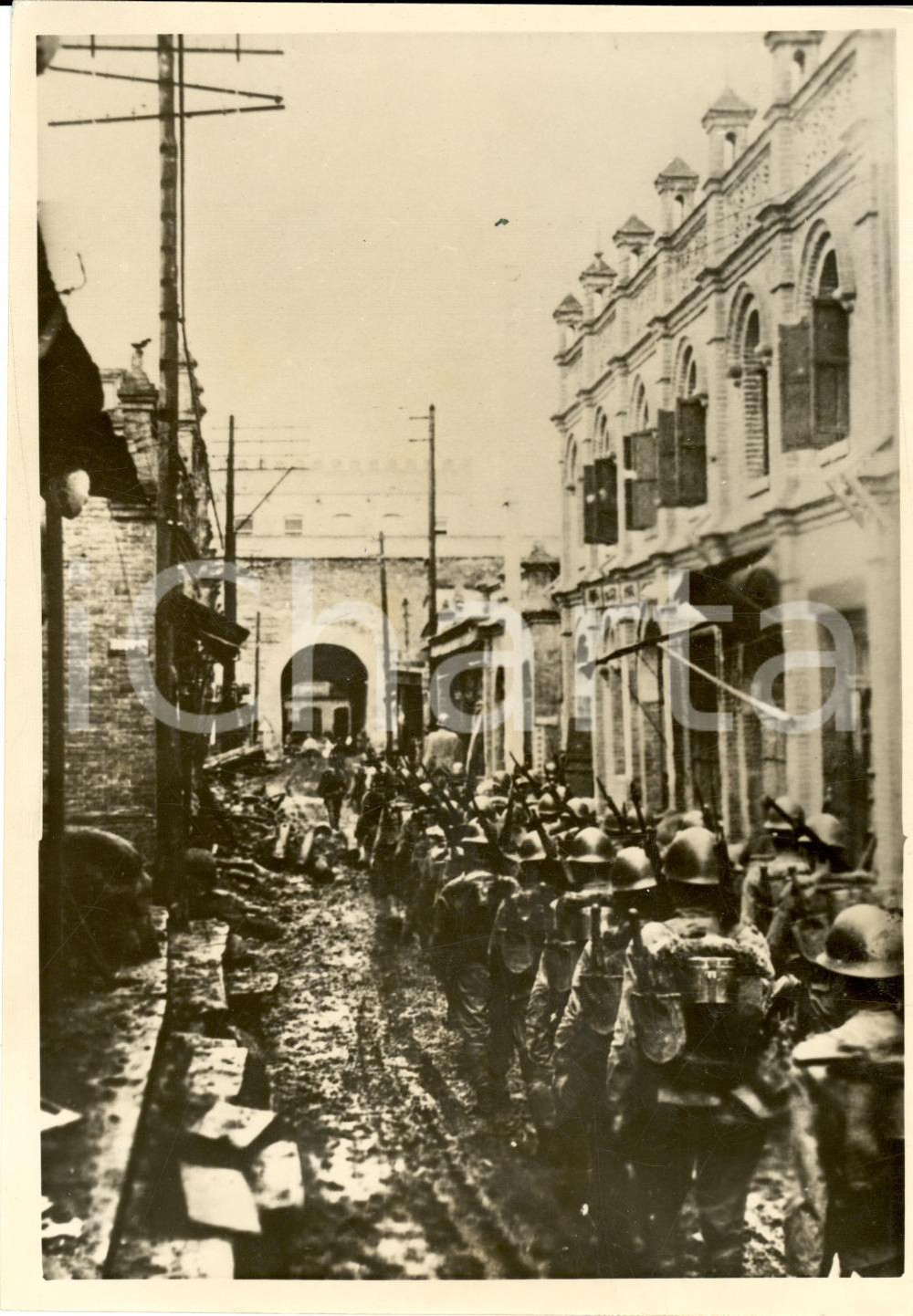 Fotografia d'epoca originale 1937 BAODING CINA Marcia Giapponesi in cittÃ  distrutta 1