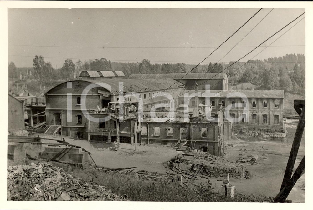 Fotografia d epoca originale 1940 ca LAGO LADOGA CARELIA Cartiera distrutta da truppe sovietiche FOTO 1