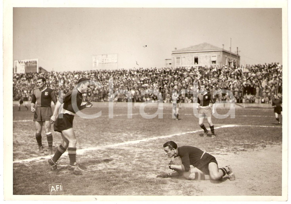 Fotografia d epoca originale 1943 VENEZIA Calcio COPPA ITALIA Semifinale GENOVA  VENEZIA Fotografia 1