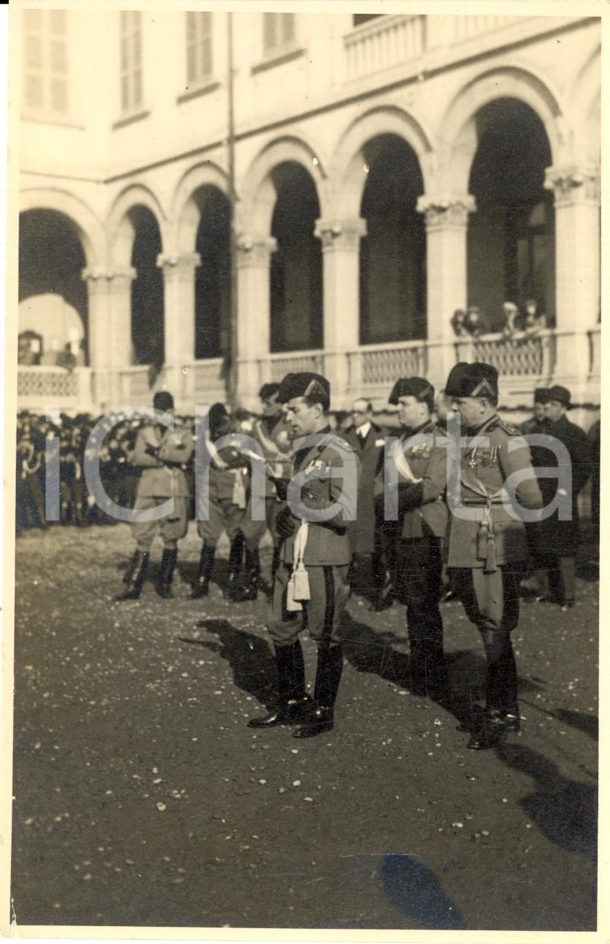 Fotografia d epoca originale 1931 MONZA Milizia PNF a una cerimonia in un istituto scolastico Foto 19x13 1