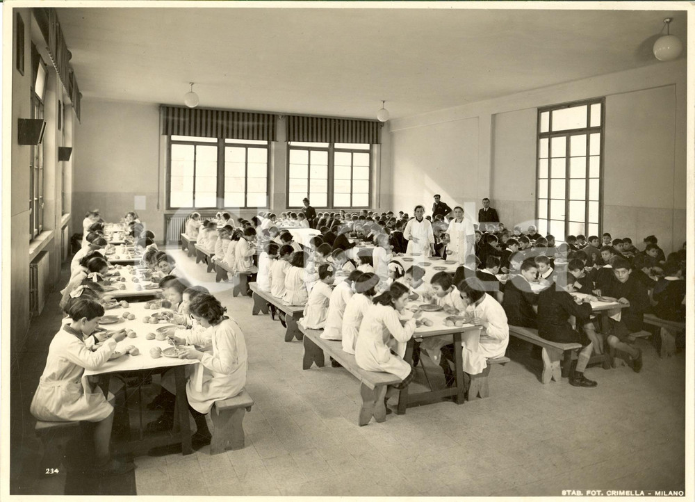 Fotografia d epoca originale 1939 SESTO SAN GIOVANNI MI Mensa scolastica per 150 ragazzi Fotografia 1