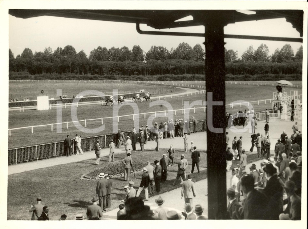 Fotografia d epoca originale 1933 MONZA Gare ippiche all Ippodromo del MIRABELLO 1