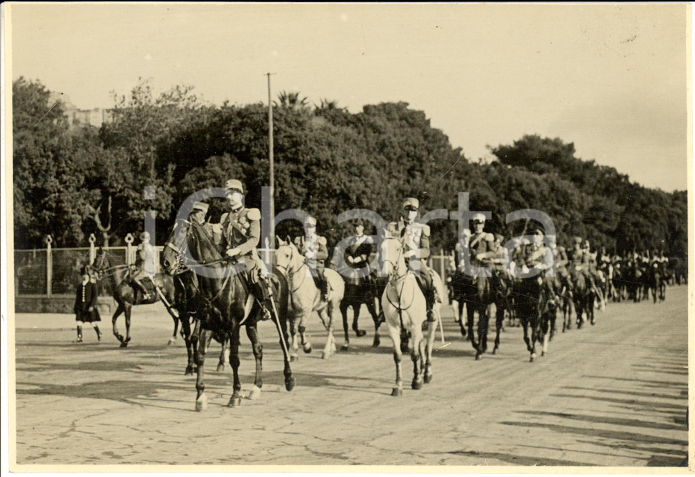 Fotografia d epoca originale 1931 NAPOLI Umberto II a cavallo durante rivista truppe del presidio Fotografia 1