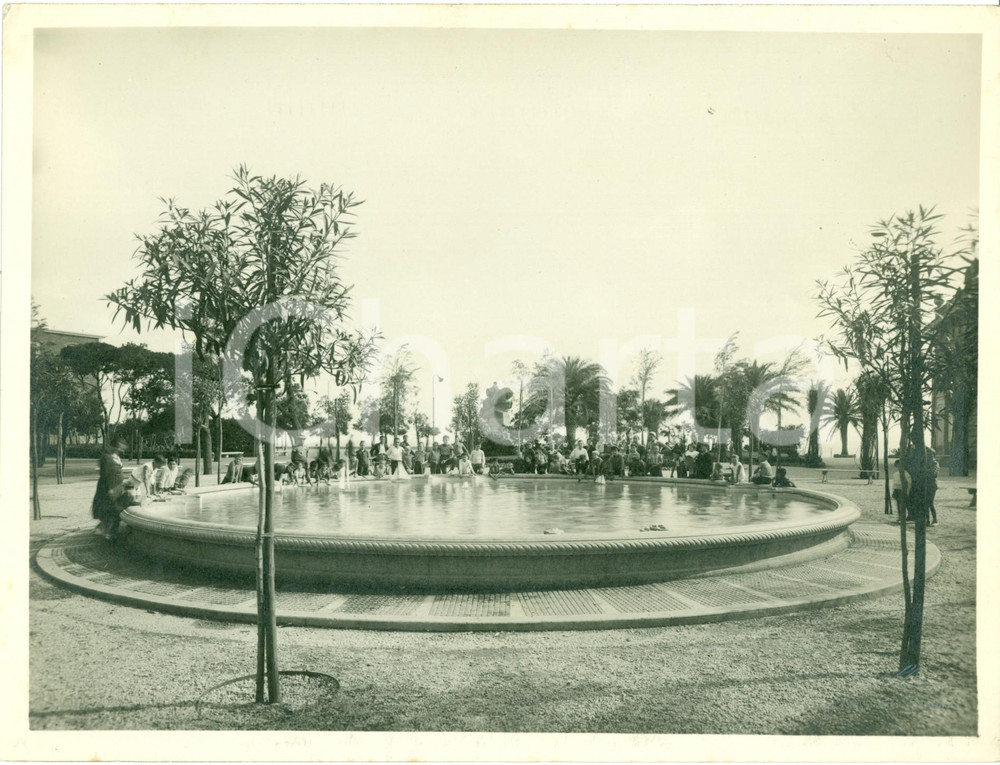 Fotografia d epoca originale 1933 SAVONA Nuova fontana al PROLUNGAMENTO A MARE Fotografia animata 1