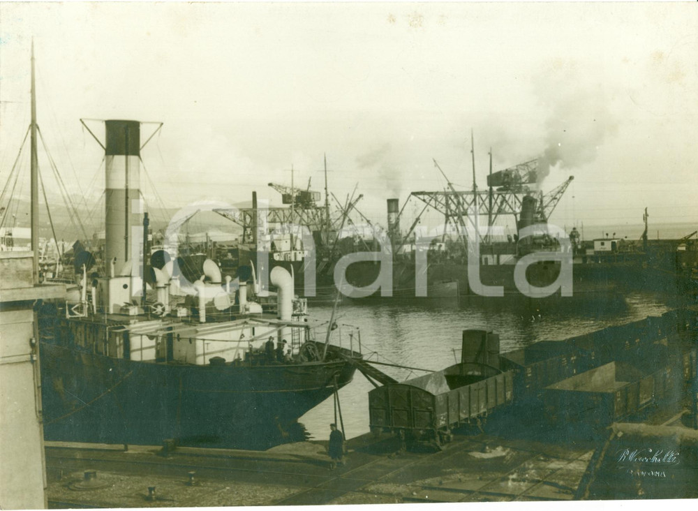 Fotografia d epoca originale 1935 ca SAVONA Veduta del porto mercantile Fotografia 1