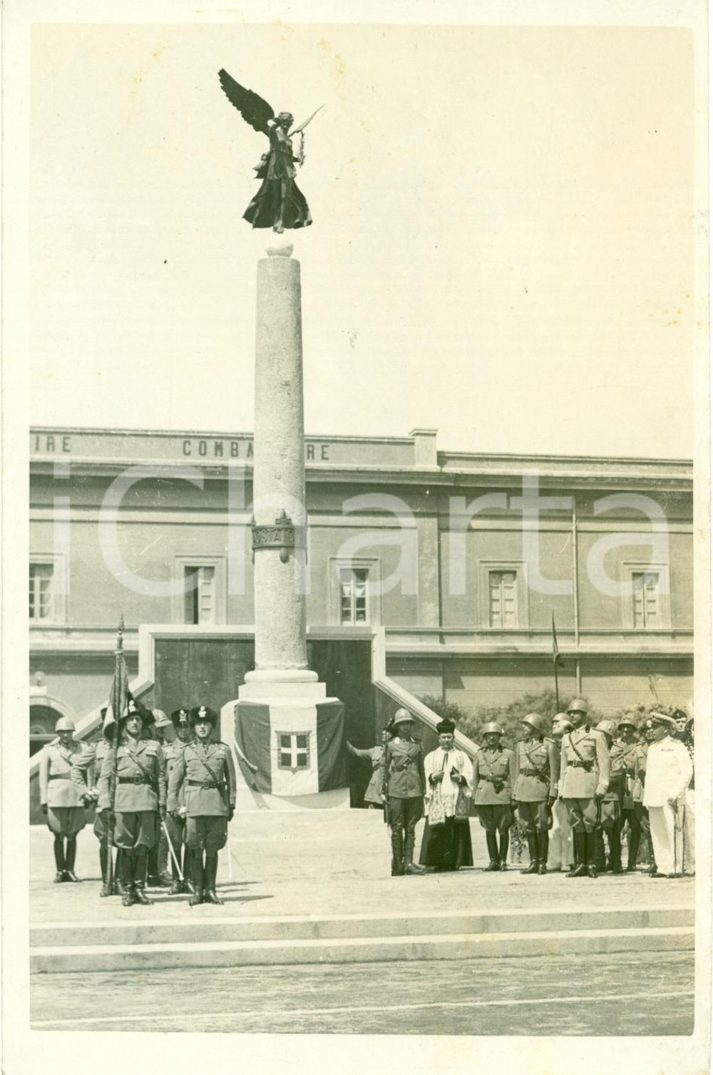 Fotografia d epoca originale 1937 NAPOLI Monumento Caduti dei LANCIERI AOSTA Caserma di BAGNOLI Fotografia 1