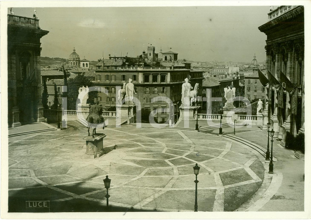 Fotografia d epoca originale 1940 ROMA Nuova pavimentazione Piazza del CAMPIDOGLIO Vera fotografia 1
