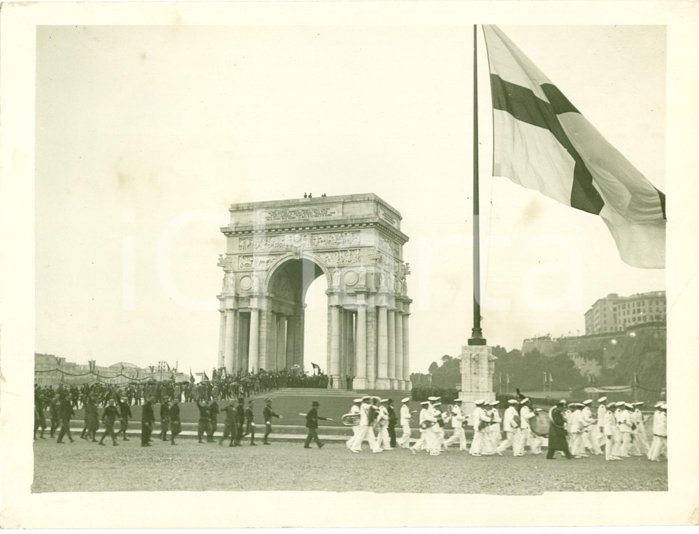 Fotografia d epoca originale 1931 GENOVA Parata banda musicale per inaugurazione ARCO DELLA VITTORIA Foto 1