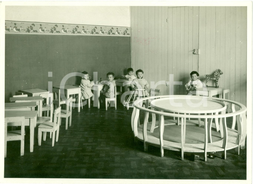 Fotografia d epoca originale 1933 GENOVA RIVAROLO Sala ricreazione al Centro per l Infanzia FOTOGRAFIA 1