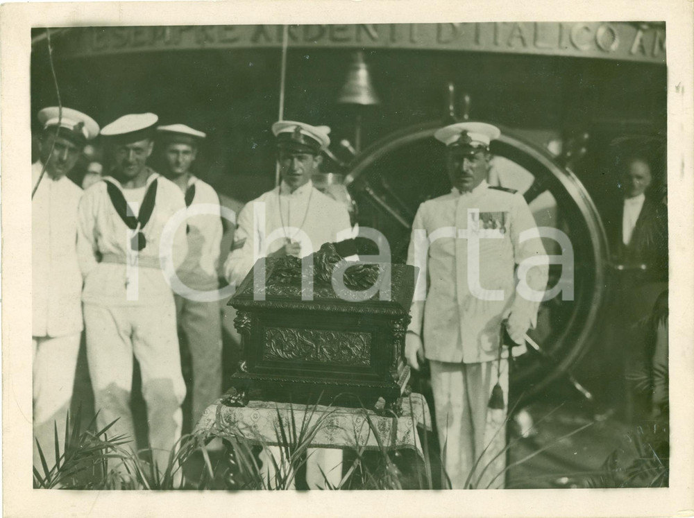 Fotografia d epoca originale 1928 NAPOLI Consegna bandiera al cacciatorpediniere NICOTERA Fotografia 1