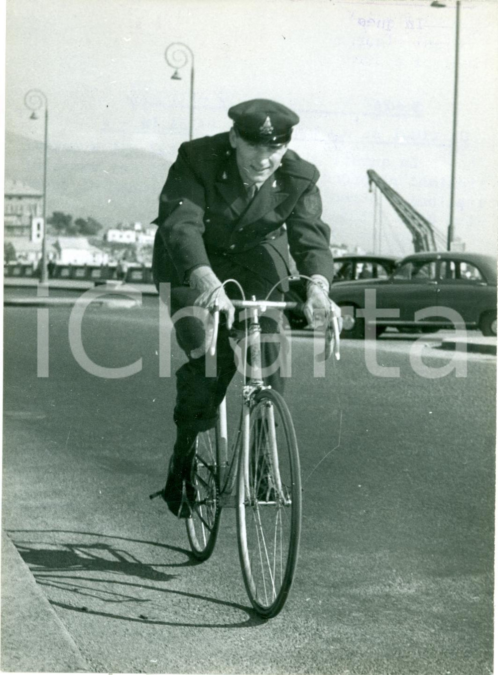 Fotografia d epoca originale 1956 GIRO ITALIA Ciclista Mino DE ROSSI divisa vigile del fuoco Fotografia 1