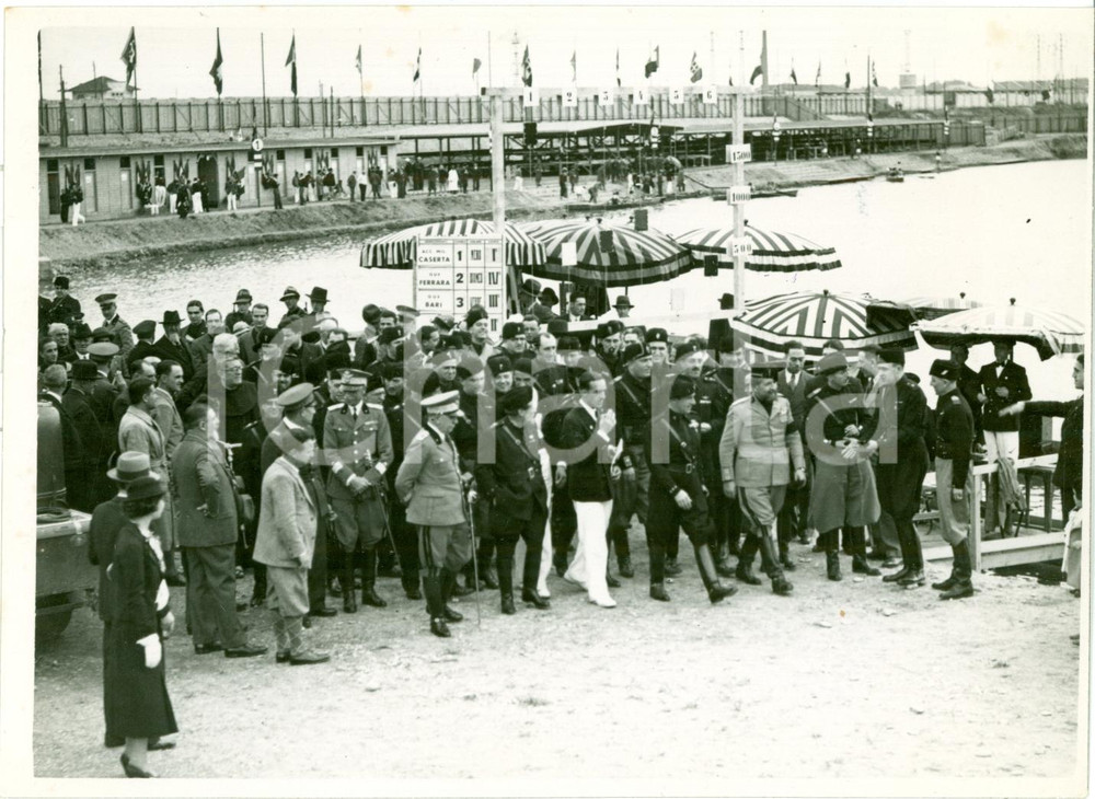 Fotografia d epoca originale 1934 MILANO Littoriali Canottaggio Achille STARACE all Idroscalo FOTOGRAFIA 1